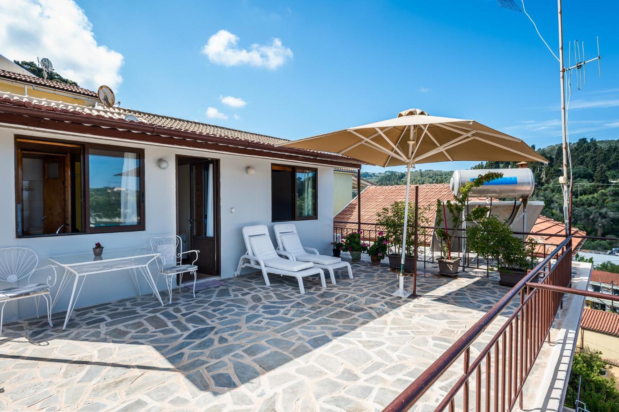 Agaloula Centrally Located Apartments, Lakka Exterior photo