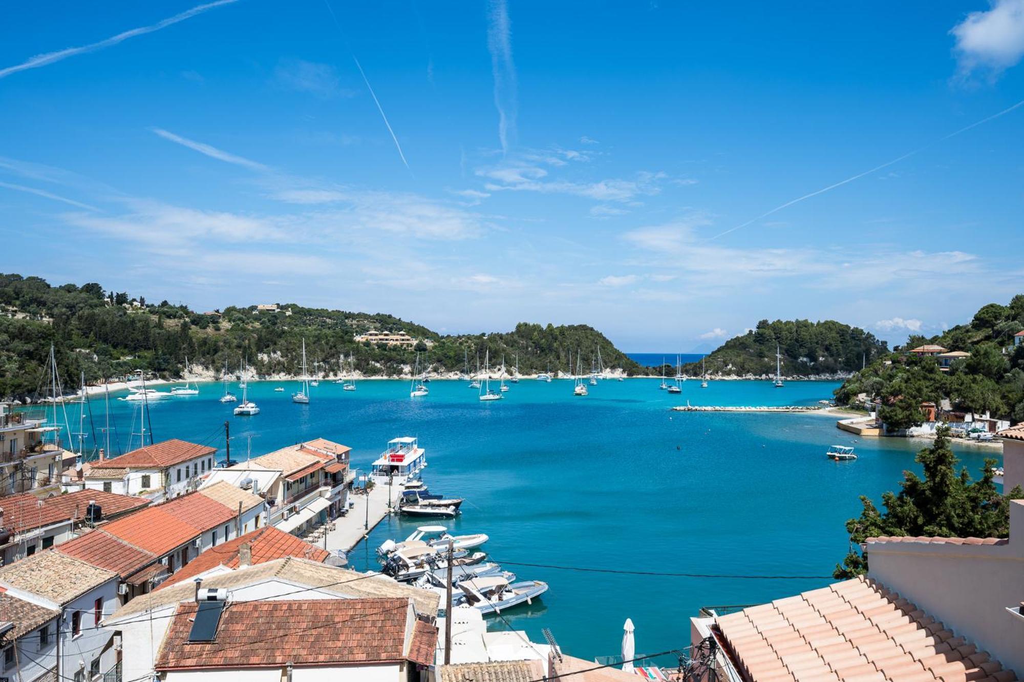 Agaloula Centrally Located Apartments, Lakka Exterior photo