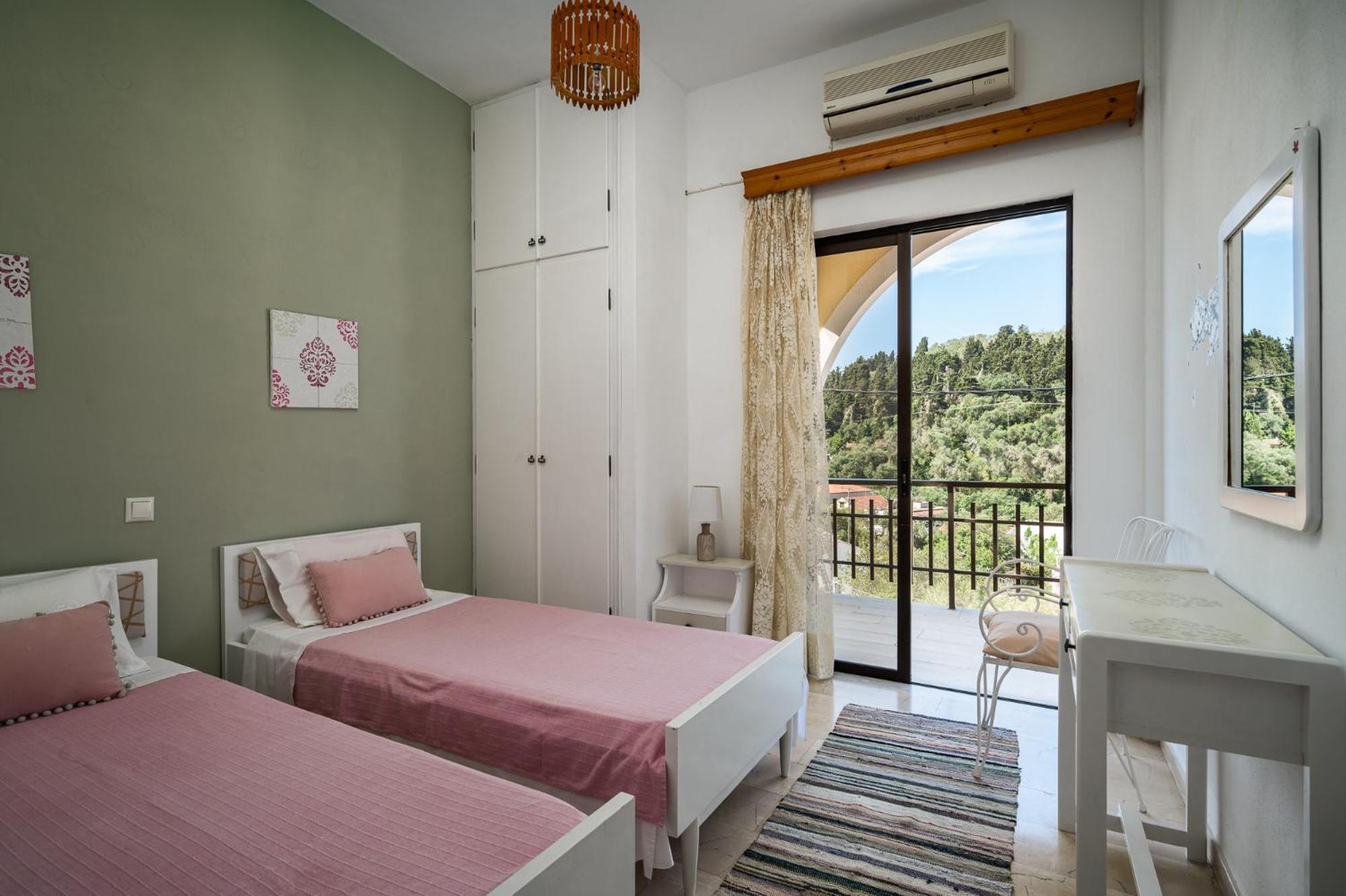Agaloula Centrally Located Apartments, Lakka Exterior photo
